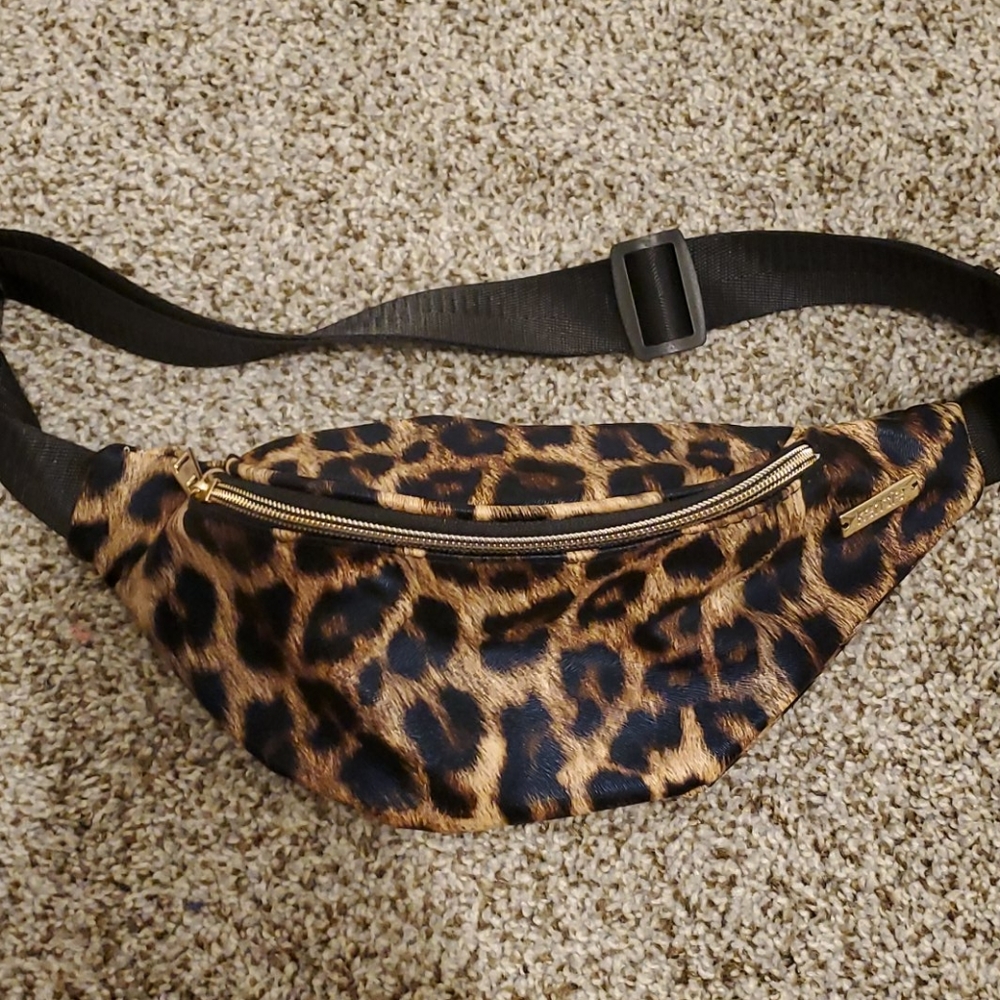 Kensie Leopard Print Bum Bag